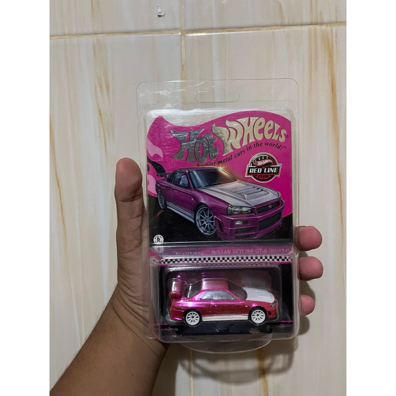 hot wheels nissan skyline r34 pink rlc