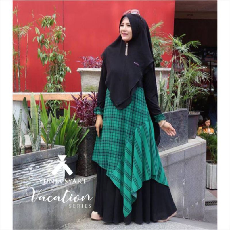 SALE 50% VACATION SERIES By YUNIA SYARI