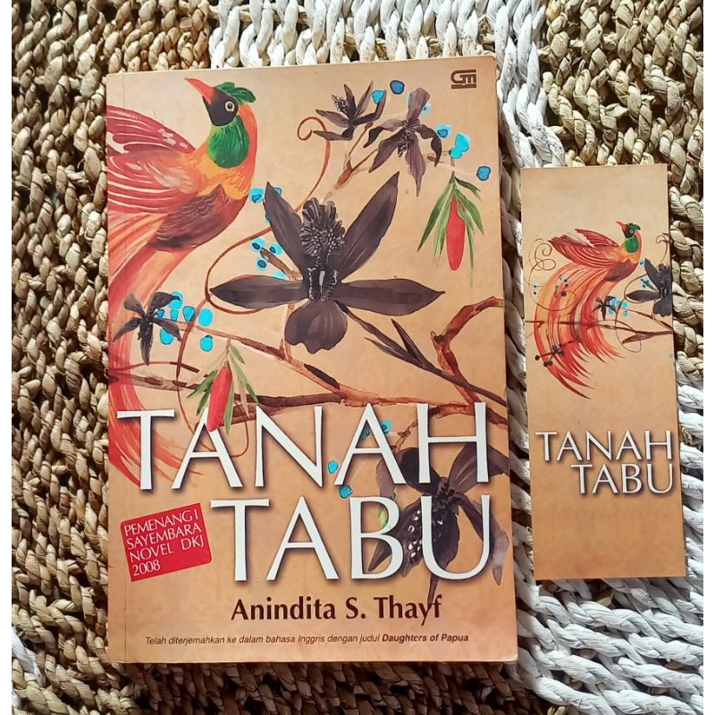 TANAH TABU - ANINDITA S. THAYF (Preloved/Bekas) ORIGINAL