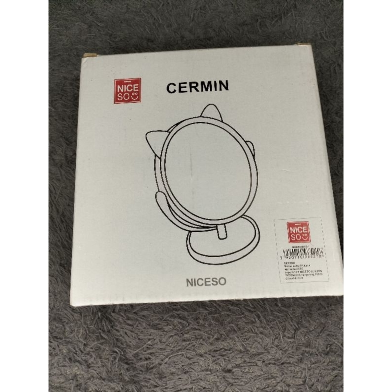 cermin|kaca|cermin duduk|kaca lucu