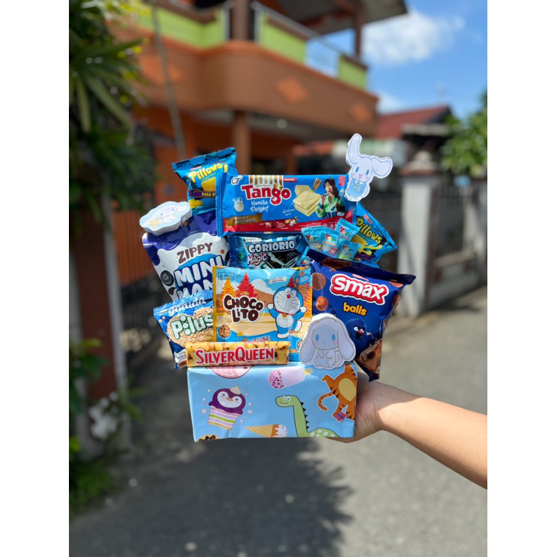 

SNACK HADIAH ULTAH / SNACK VALENTINE / SNACK HARIRAYA / PARCEL SNACK