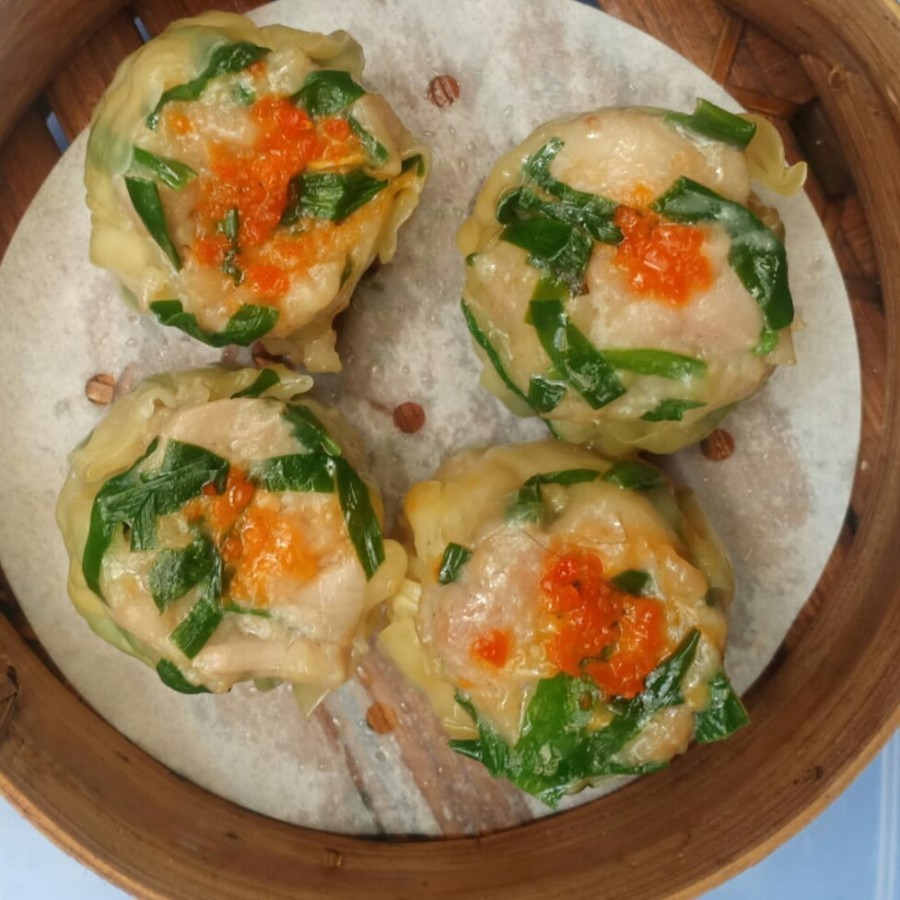 

Dim sum siomay ebi kucai kulit putih frozen isi 12 Halal Dim sum Siomay ebi kucai