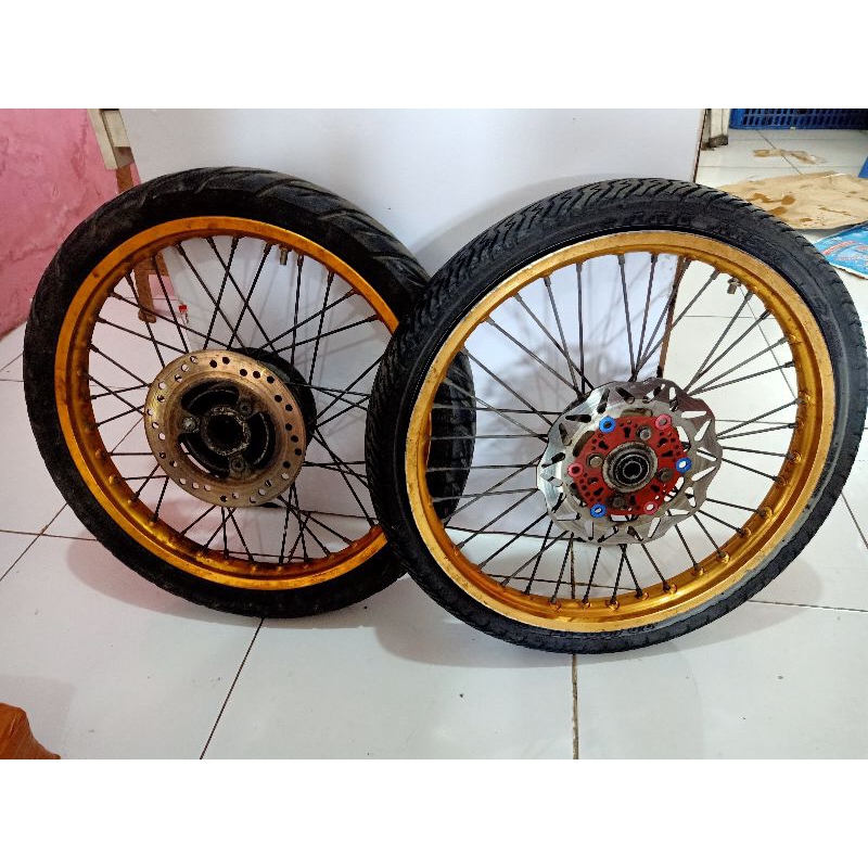 velg jari jari satria fu/ injeksi (warna random)