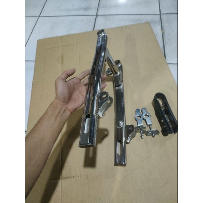 SUPIT AREM BELAKANG K2R CB/AREM COPY K2R BAHAN FULL PLAT BESI KRUM UDAH SET STELAN + KARET YAA.