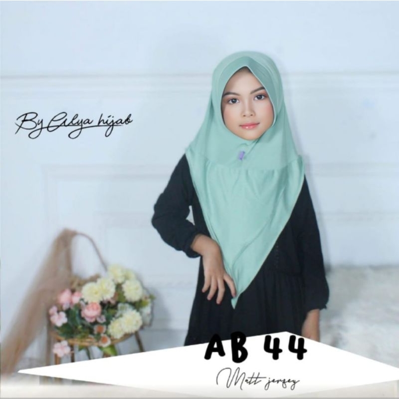 alya hijab