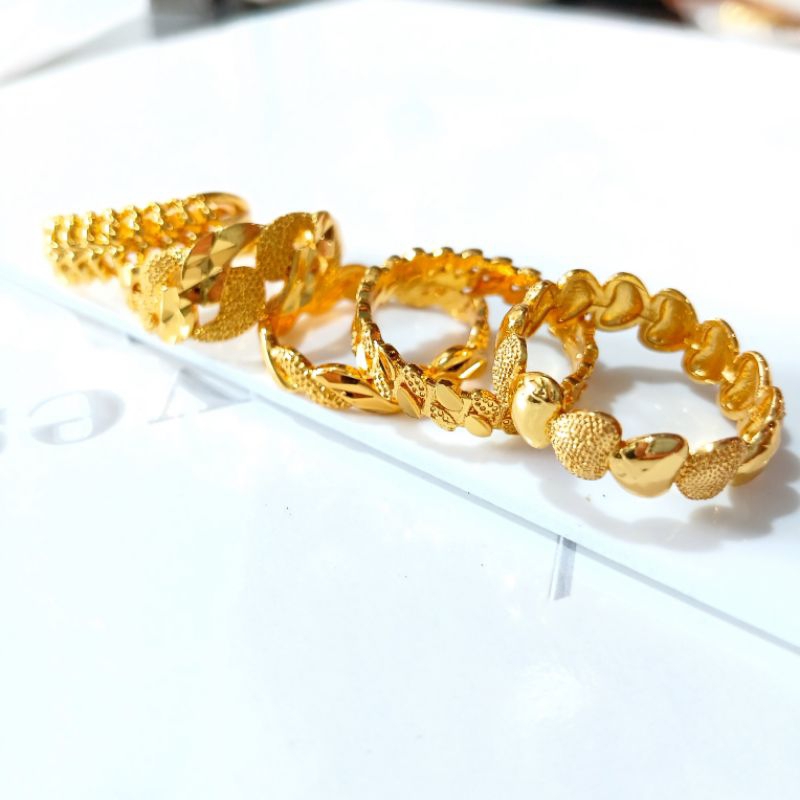 Cincin Wanita Emas viral Kekinian 24 karat Mewah Anti Karat Dan Tahan Luntur Replika Aslinya