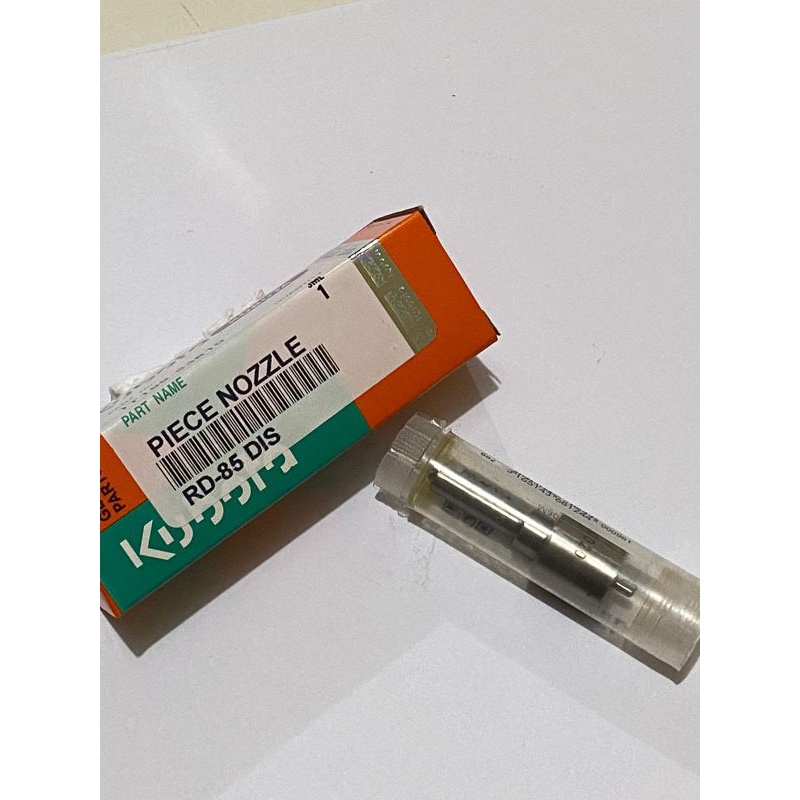 NOZZLE RD 85 DIS KUBOTA NEW ORIGINAL