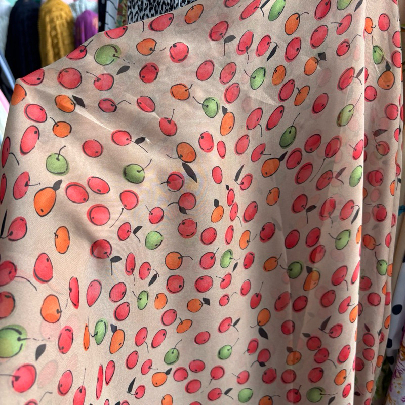 Kain Sifon Ceruty motif premium - kain motif buah cery - kain bahan motif - kain meteran - kain sifo