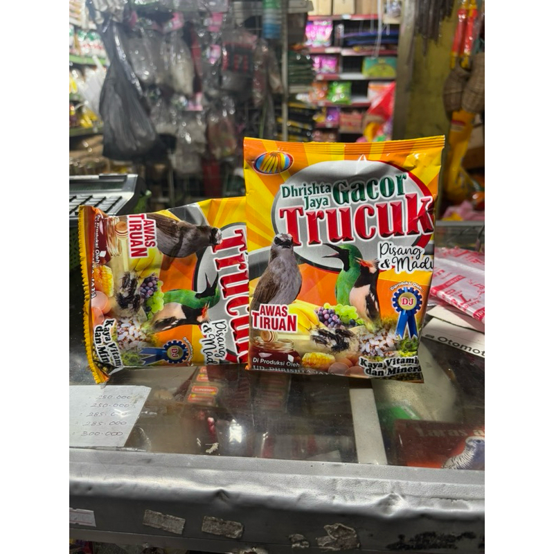 VOER TRUCUK GACOR DENGAN VARIAN PISANG DAN MADU SANGAT COCOK UNTUK BURUNG TRUCUK