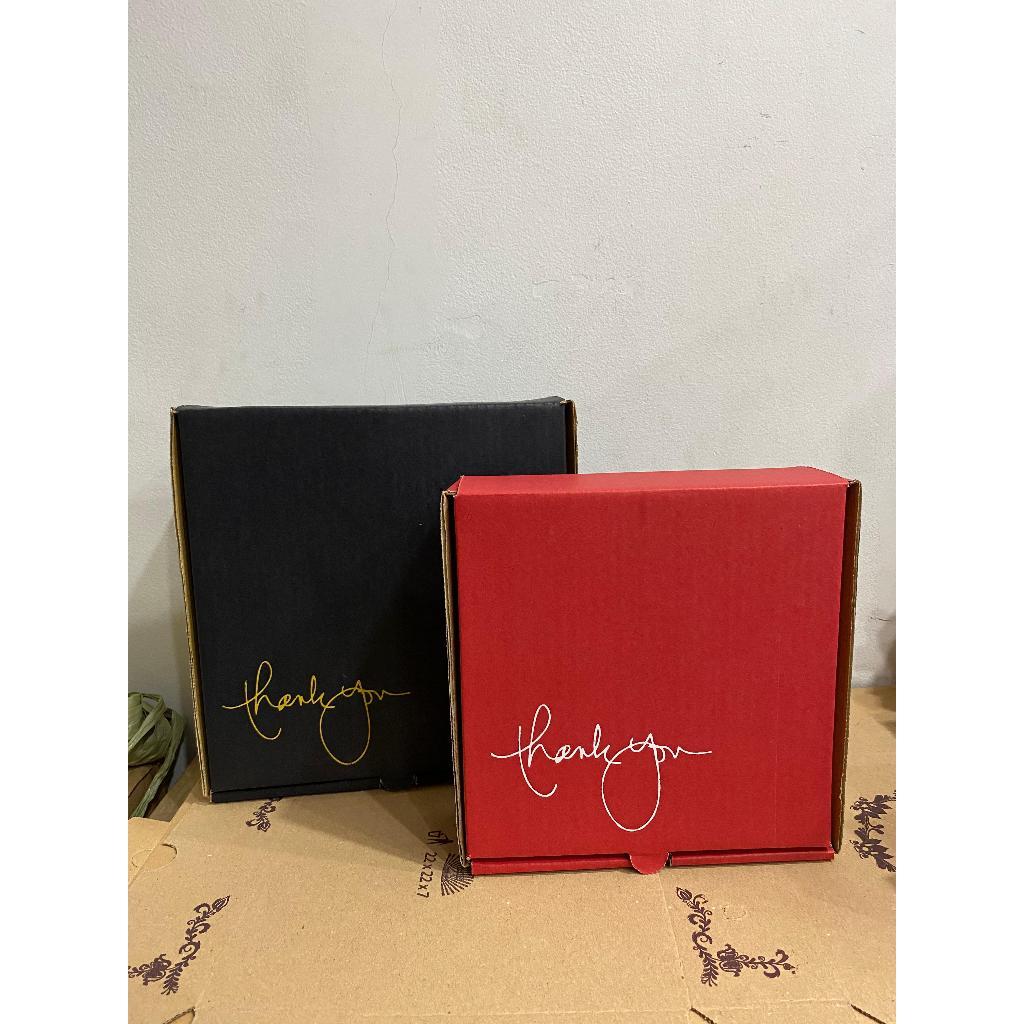 

(GROSIR & SATUAN) Box Eflute Hampers / Box Kado Motif dan Warna