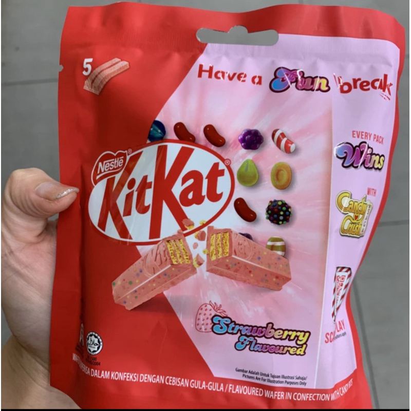 

KITKAT CANDY CRUSH RASA STRAWBERRY ISI 5 85gr