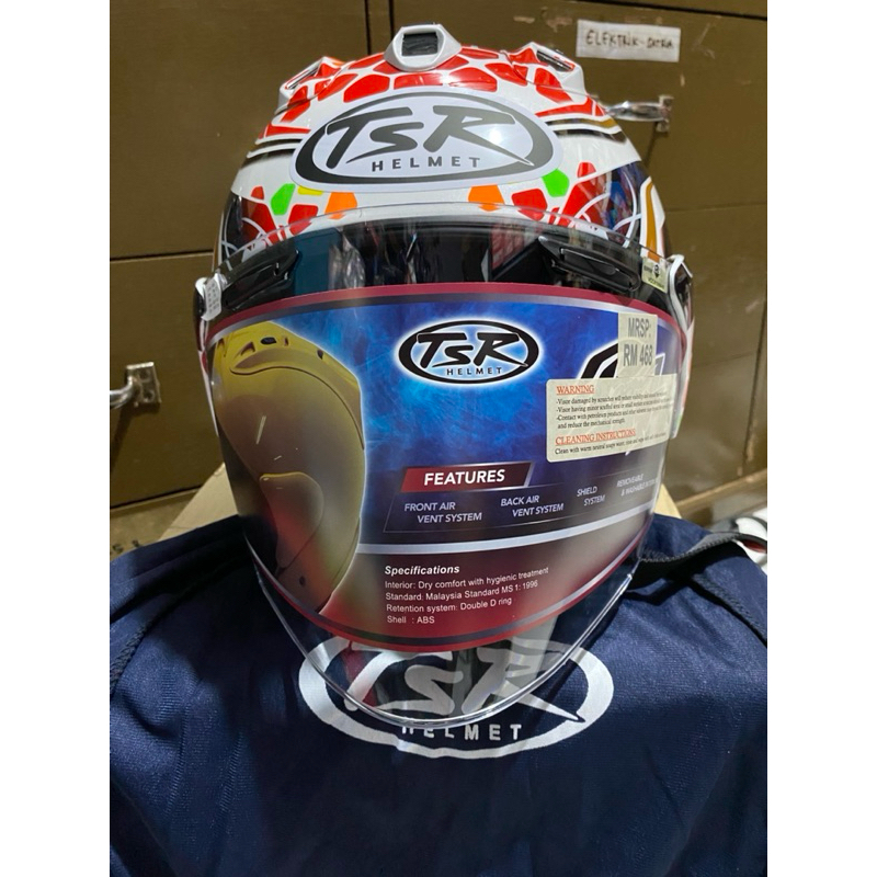 Helm TSR Nakagami Gp2