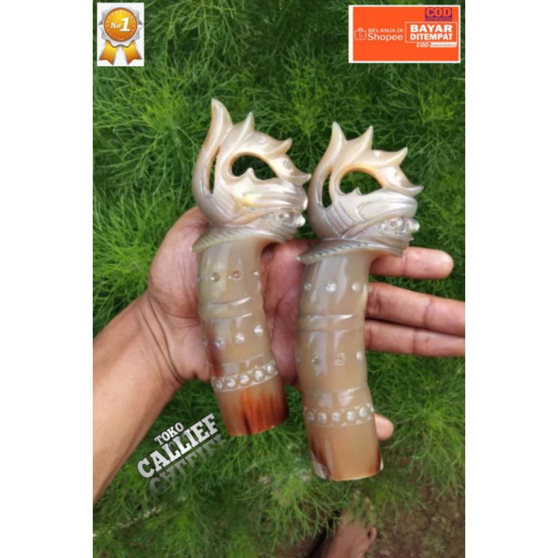 gagang golok  bahan tanduk bule ukir maharaja