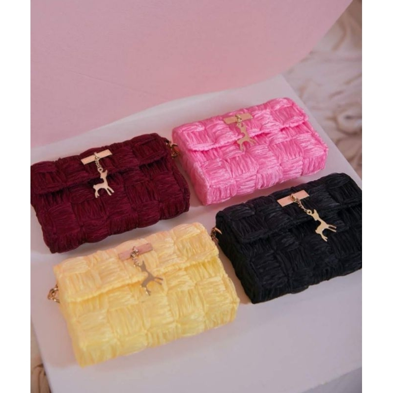 new maroon bag judith.id