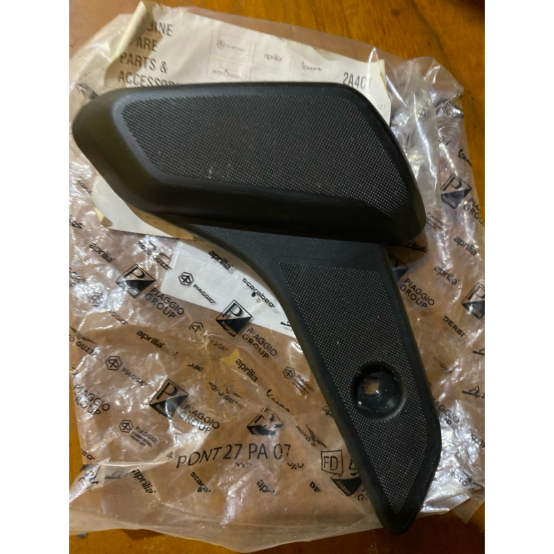 Pijakan Kaki Kanan Sprint Primavera Ori Piaggio Vespa Right Footstep