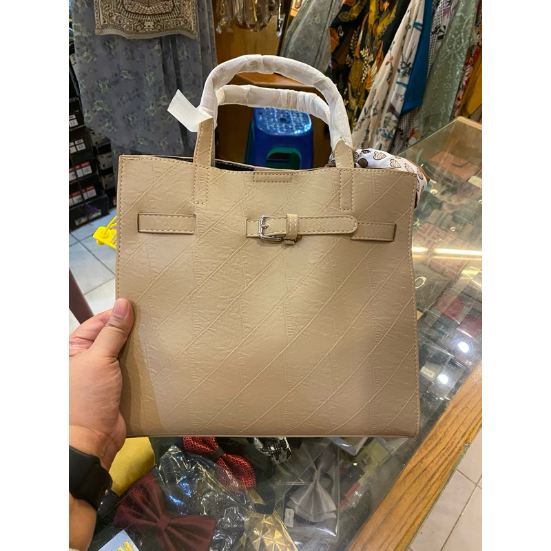 TAS TAOLEYU TAS WANITA IMPORT 8125