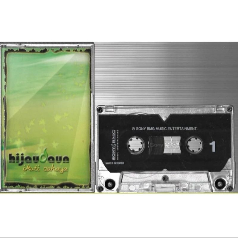 Kaset Hijau Daun ikuti cahaya Segel