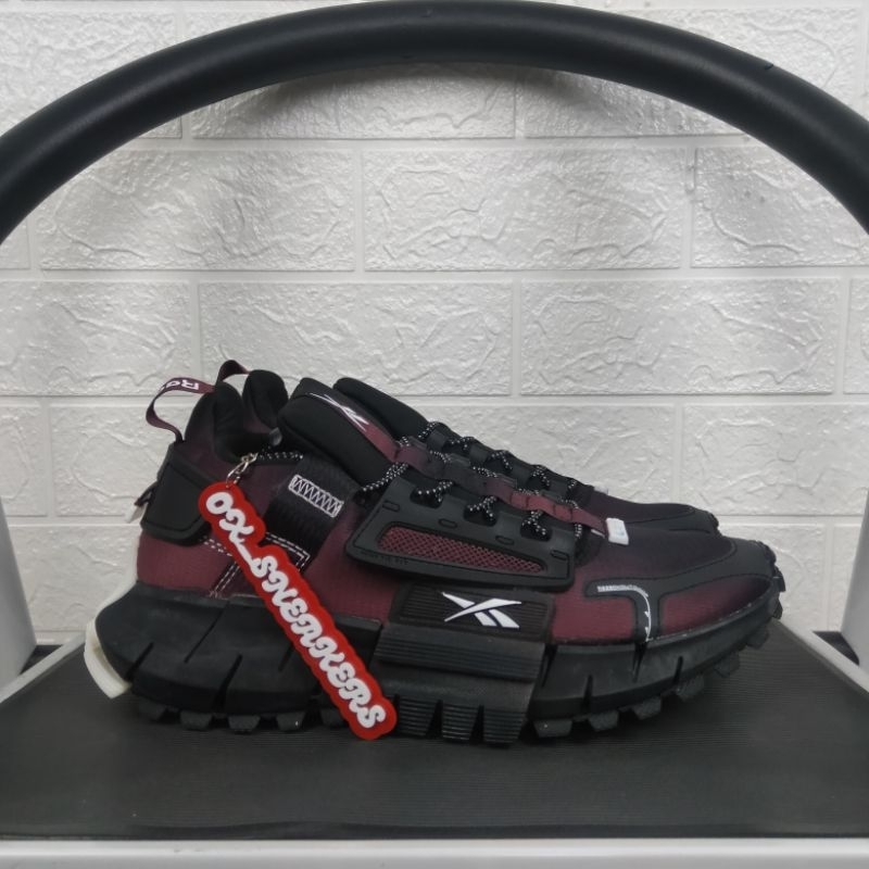 SEPATU SNEAKERS PREMIUM REEBOK ZIG KINETICA EDGE " PURPLE BLACK "