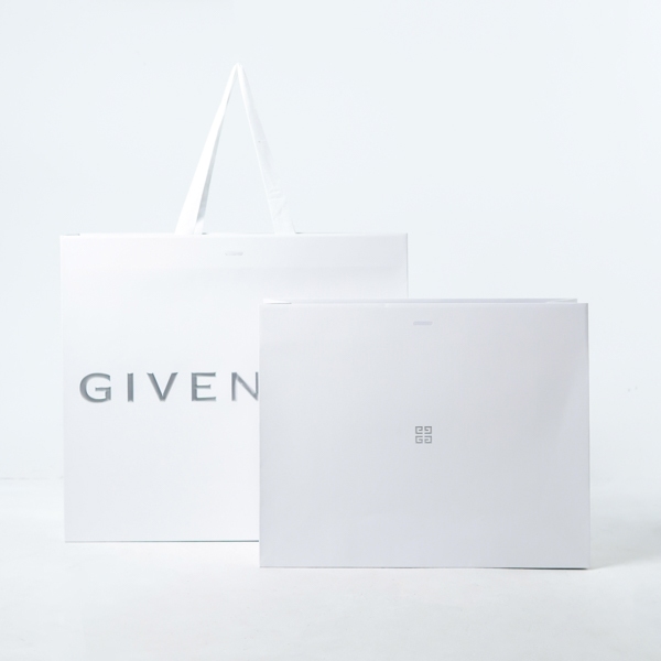 

Tas PAPER BAG GVC TEXT SILVER 100% ORIIGNAL