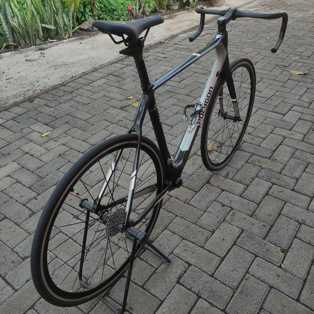 Frameset Polygon Helios