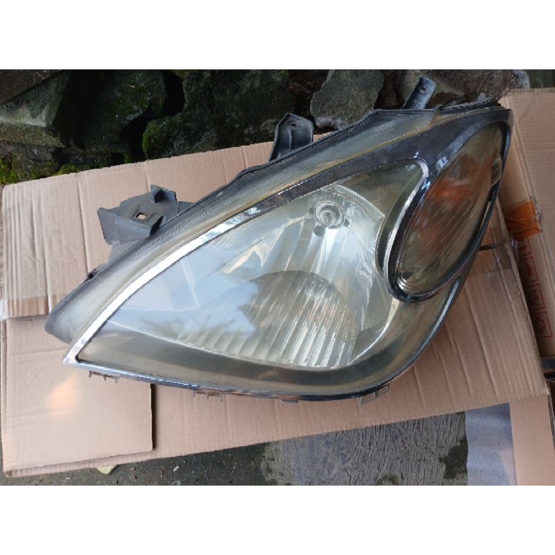 headlamp xenia avanza tahun 2010 sepasang