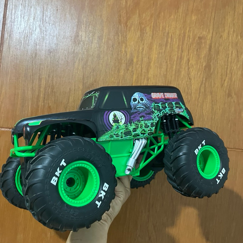 RC Monster Truck Besar Original Monster Jam Grave Digger Preloved grave digger 1:15 spinmaster