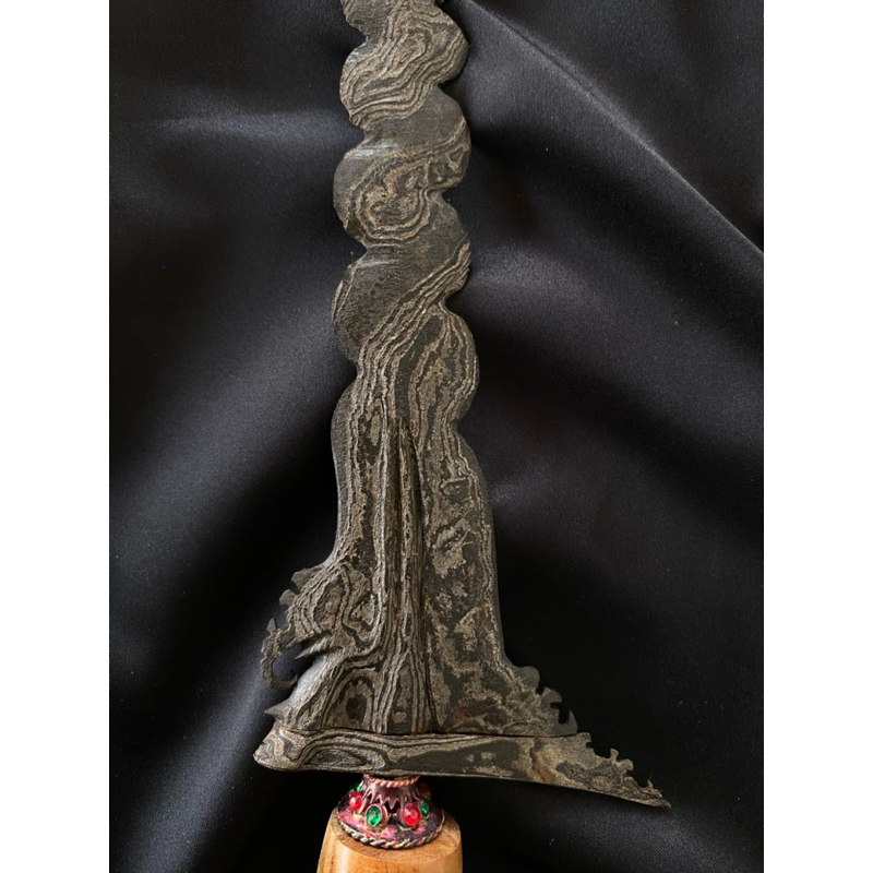 Keris Kalawijan Pamor Buntel Mayit