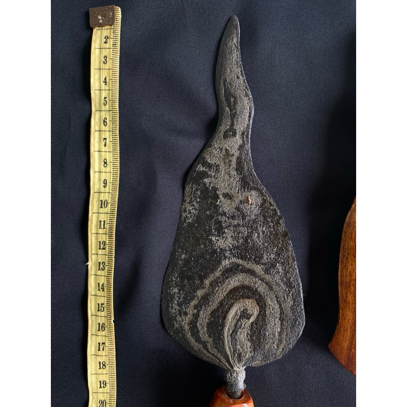 Pusaka Banyak Angrem Pamor Bungkem