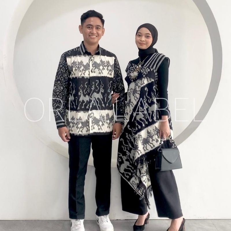 couple tenun set baju kondangan motif hewan sumba