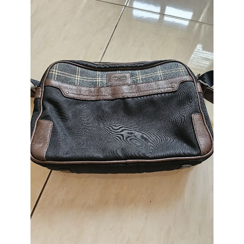 Sling bag  Beanpole