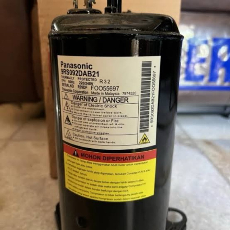 KOMPRESOR PANASONIC 9RS092 1PK R32 BODY KECIL / COMPRESSOR AC 1PK R32