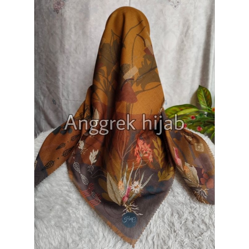 Hijab wanita cantik (HWC) defect