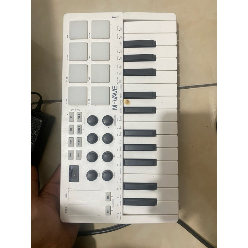 MIDI CONTROLLER