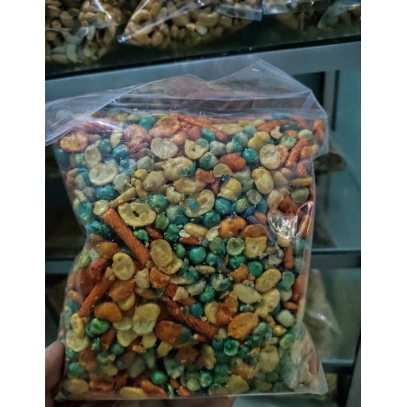 

Kacang Campur 500 Gram