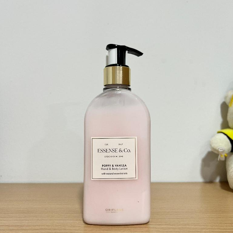 Preloved ORIFLAME Hand and Body Lotion Poppy & Vanilla (300ml)