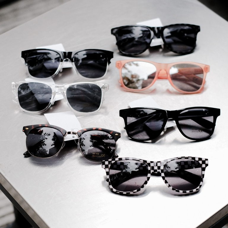 Kacamata Gaya Hitam / Sunglasses 100% Original / Aksesoris Pria / Vans Original / Kacamata Keren