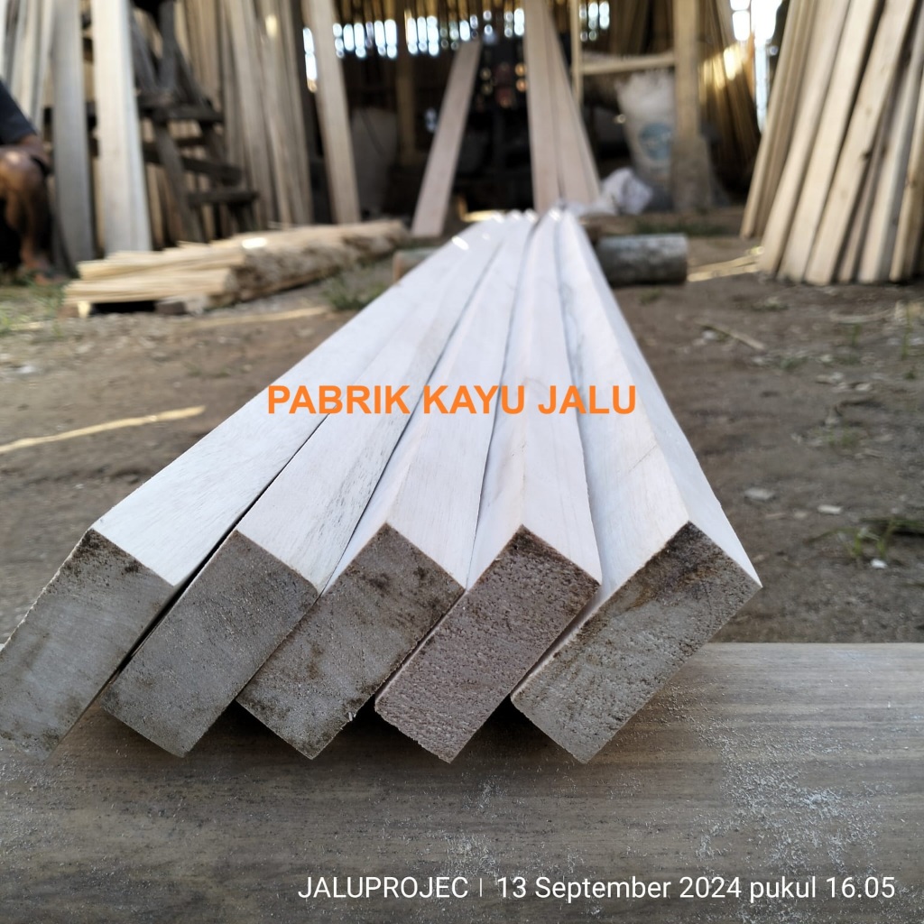 Kayu reng cemped mahoni 2x5 panjang 2 meter