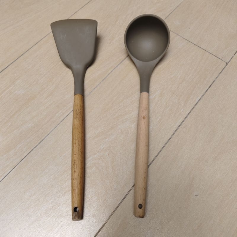 preloved sutil dan centong Stein silikon sendok sayur spatula