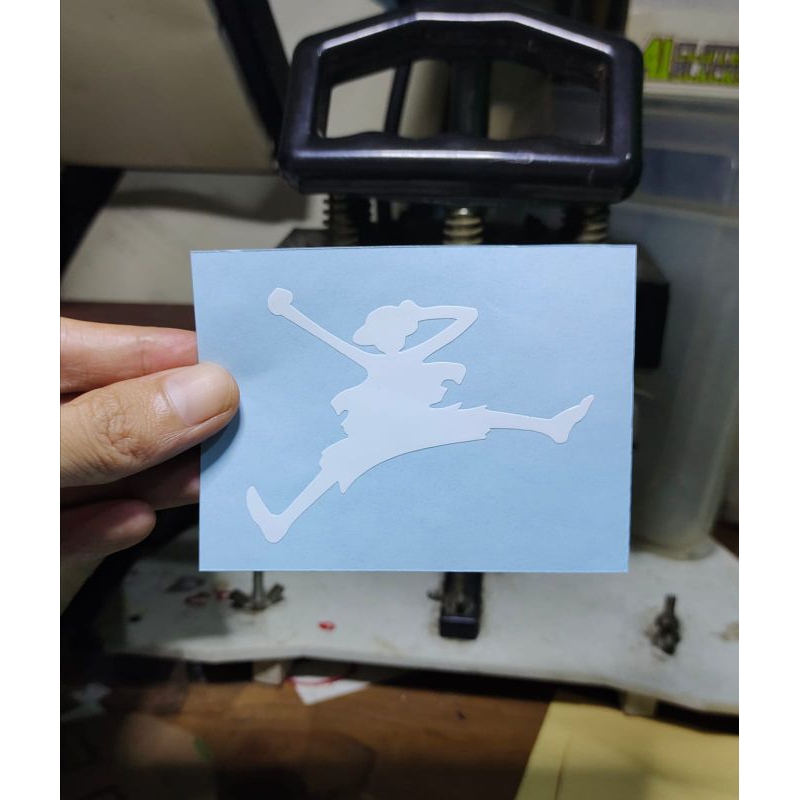

stiker Luffy one piece 2 sticker cutting murah berkualitas