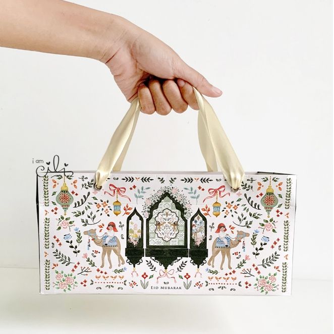 

(PAPERBAG 25 x 18 x 12 cm LEBARAN) Paperbag sekat nastar idul fitri lebaran (isi 10)