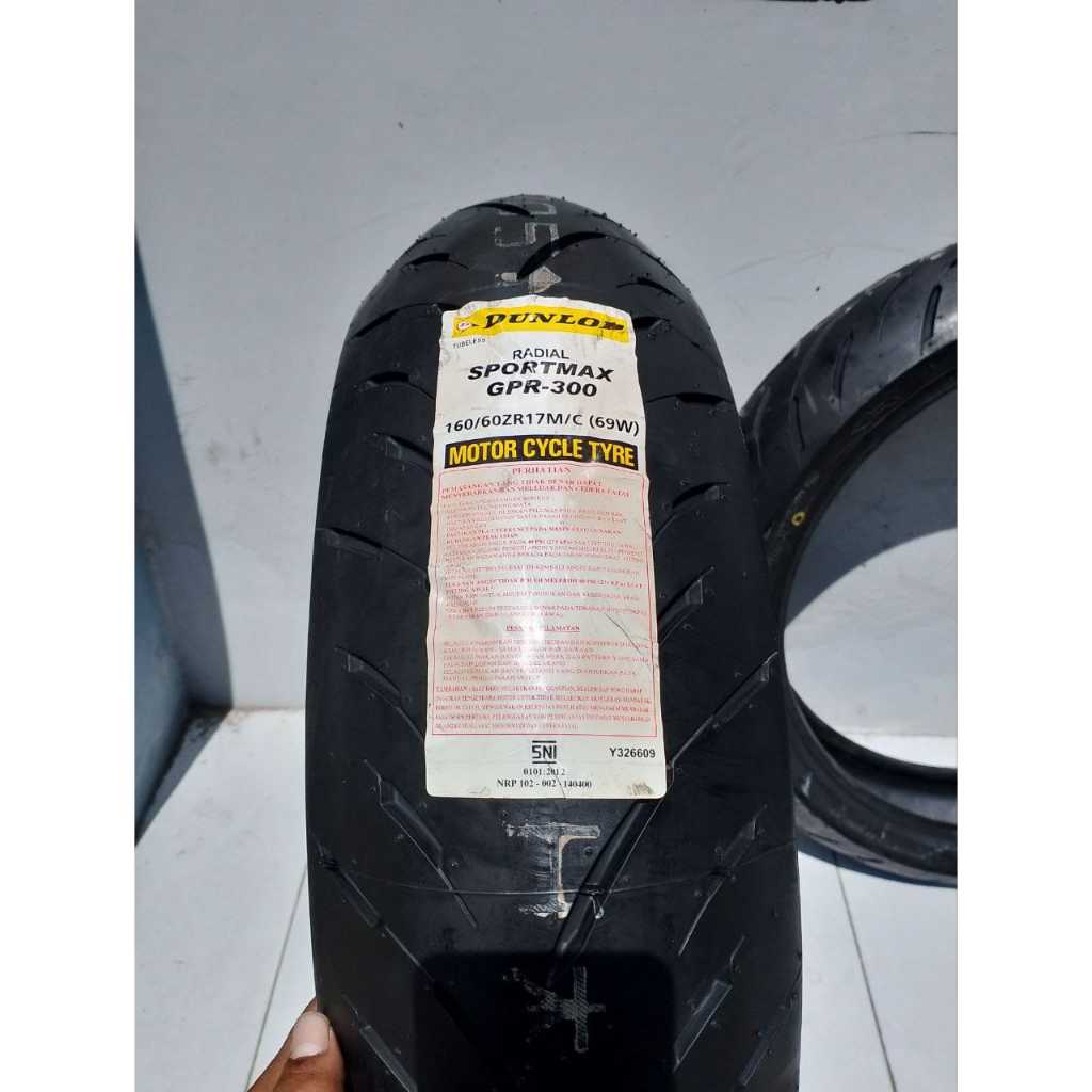 Ban Motor Sport Dunlop Sportmax GPR300 Ring 17 Ukur 160/60-17 Tubeless