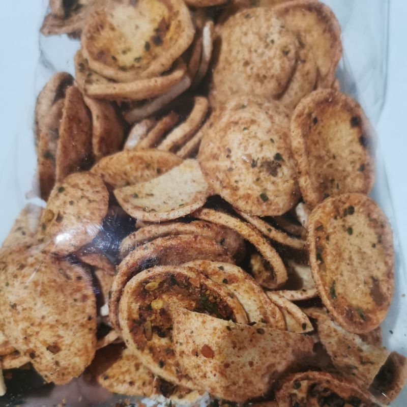

Basreng pedas jeruk di jamin empuk gurih pedas 200gram