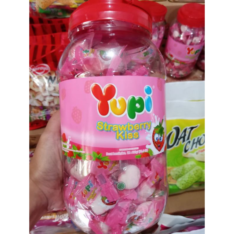 

Yupi Kiss Toples