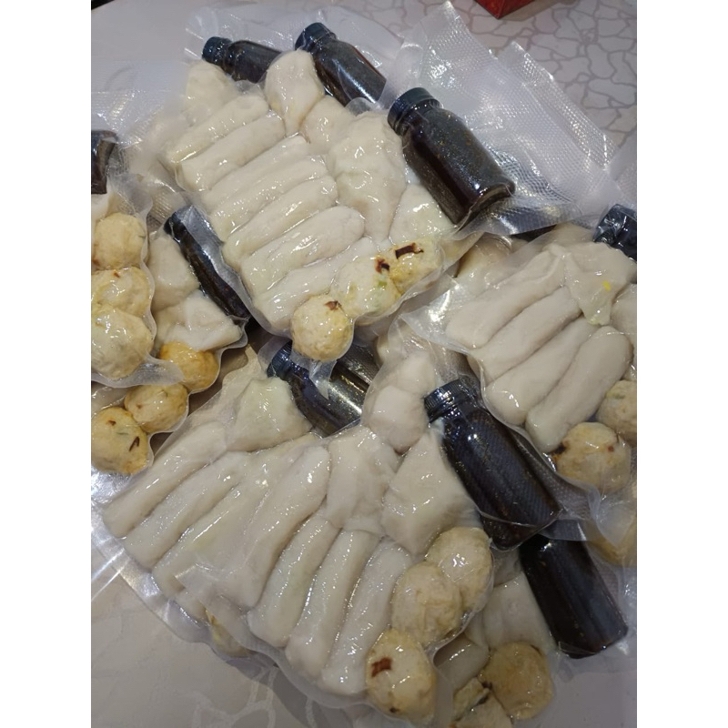 

PEMPEK IKAN TENGGIRI isi 10pcs MIX