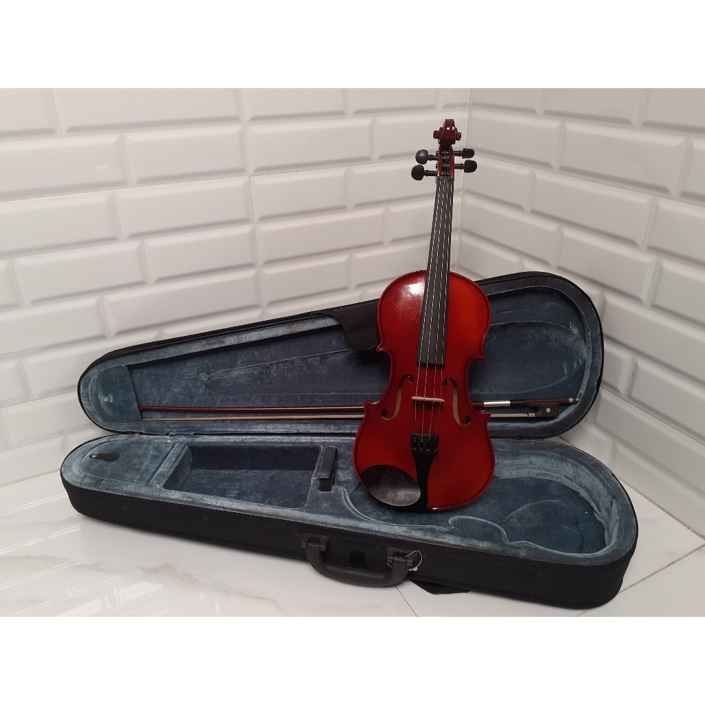 Biola Deangan Kayu Warna Coklat  Bertuliskan -Karl Steinhoff- Second