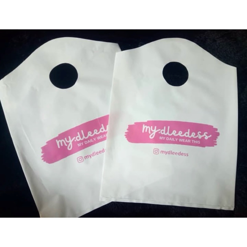 

100 pcs plastik pe gunung ,plastik baju distro ,kemasan baju ,plastik pecing,baju distro ,plastik sablon