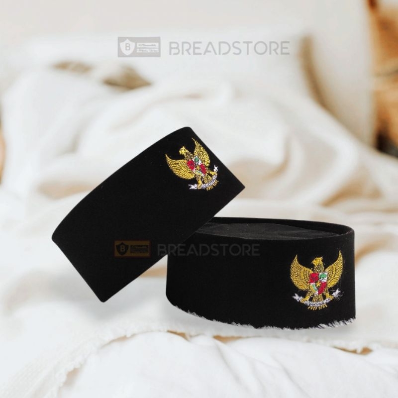 Peci Songkok Kopiah Hitam Polos Bordir Logo Garuda Non AC Tinggi 9 cm Ukuran Anak Sampai Dewasa Mura