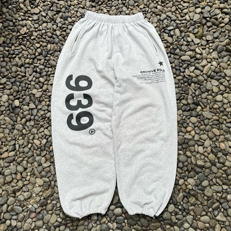CELANA PANJANG / BAGGY SWEATPANT ARCHIVE BOLD