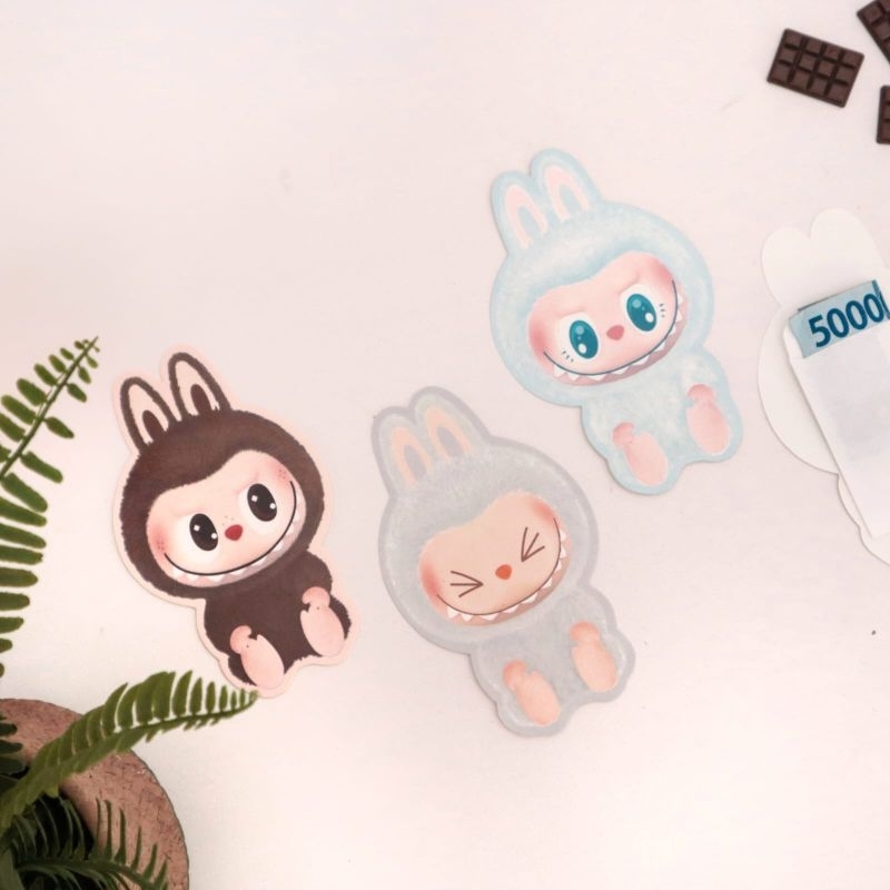 

AMPLOP ANGPAO LEBARAN MOTIF LABUBU ISI 6 PCS