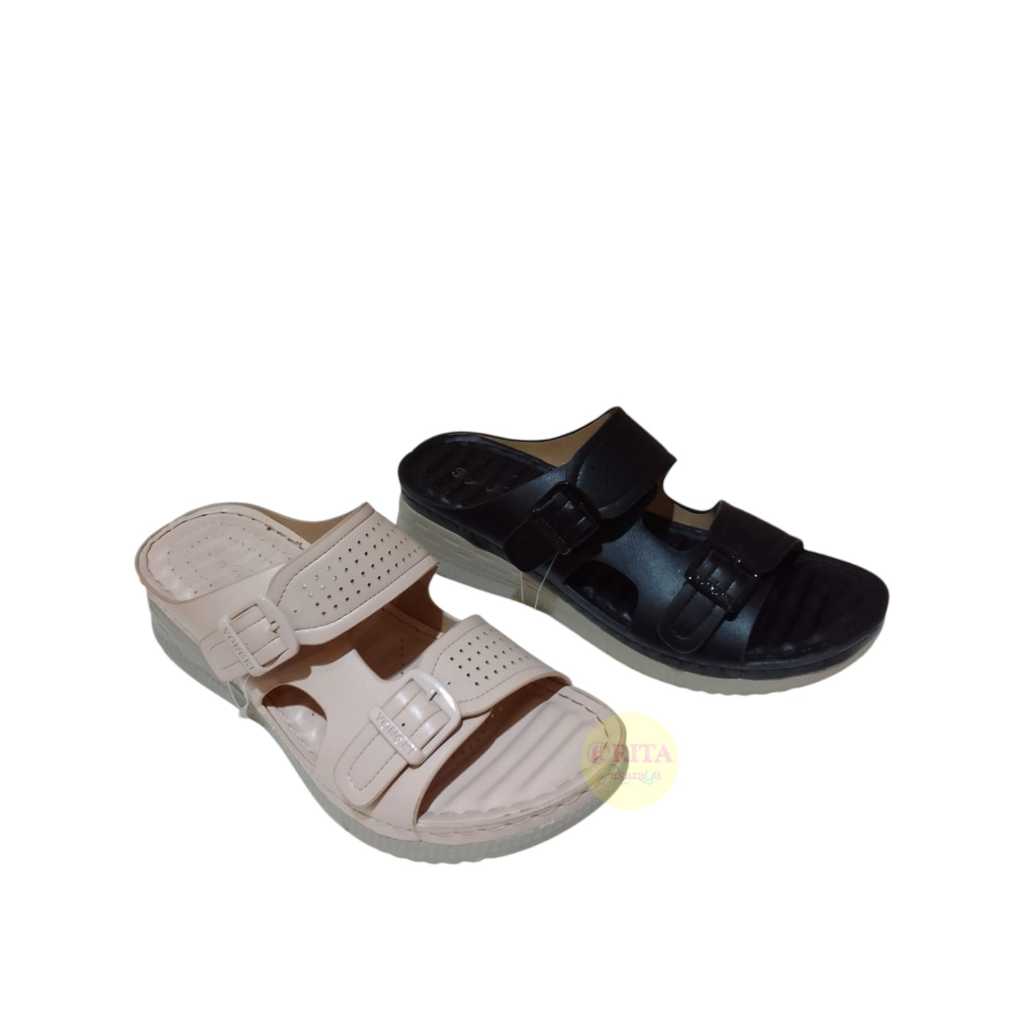 Yongki Komaladi Sandal Wanita